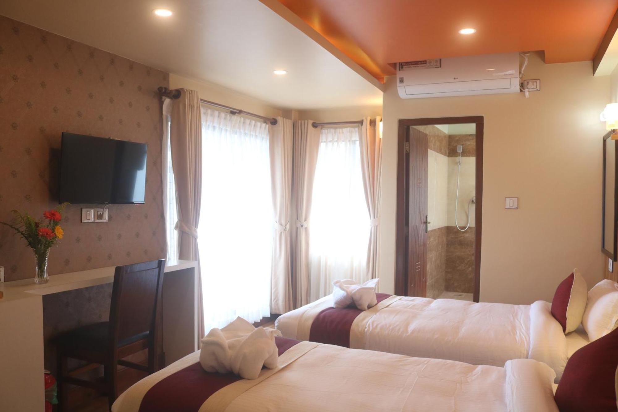 Hotel Family Ties Pvt. Ltd. Kathmandu Exterior photo