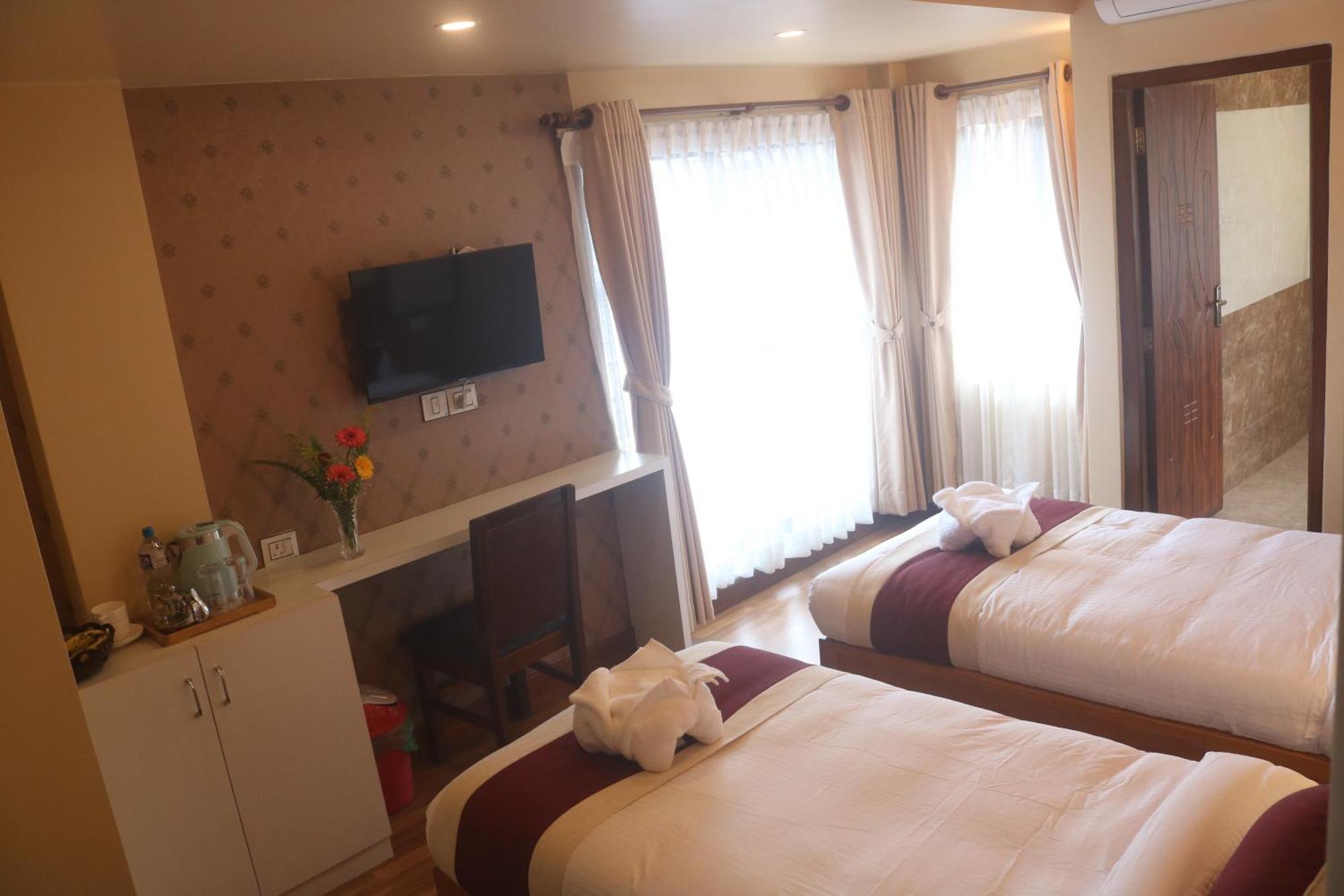 Hotel Family Ties Pvt. Ltd. Kathmandu Exterior photo